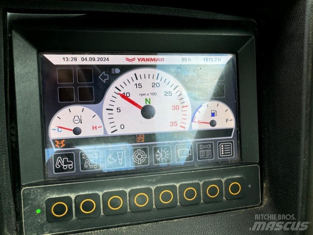 Yanmar B95W (40744) Ratiniai ekskavatoriai
