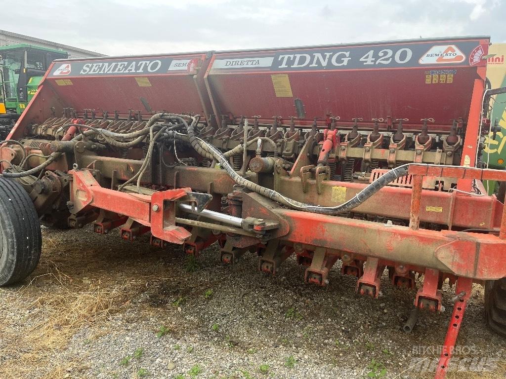 Semeato TNDG 420 Sėjimo technika