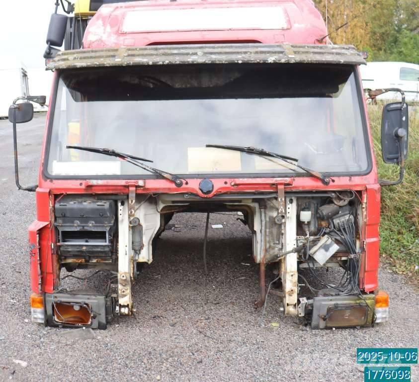 Scania P 82 M Kabinos ir salonai