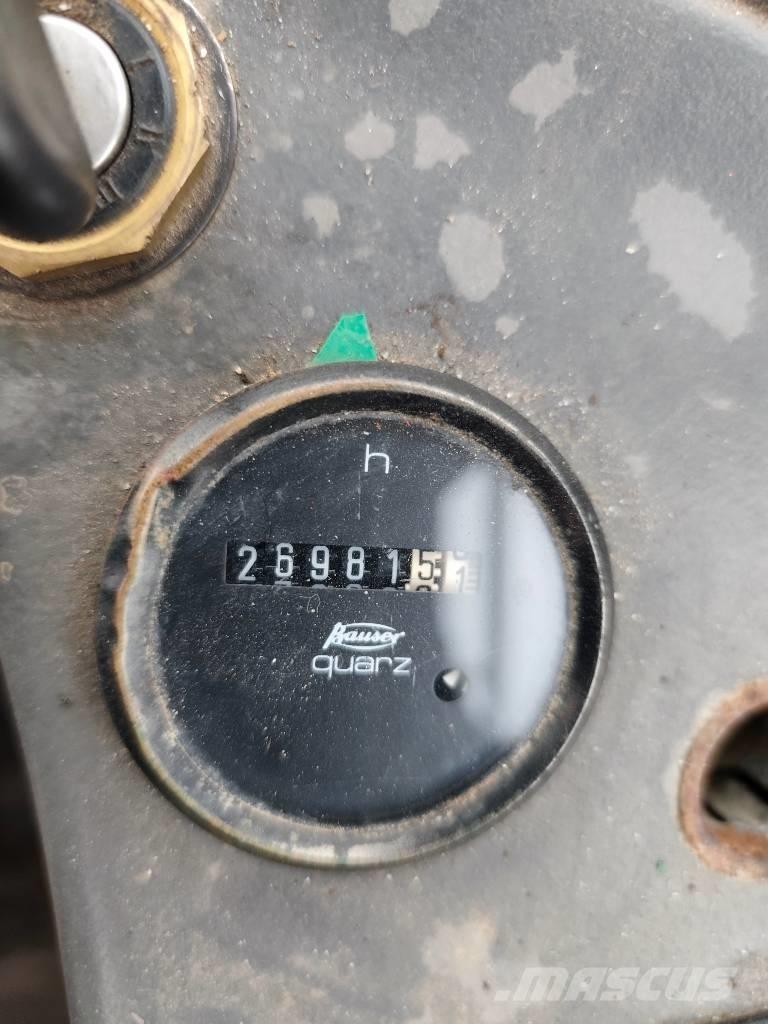 Liebherr L 544 Naudoti ratiniai krautuvai