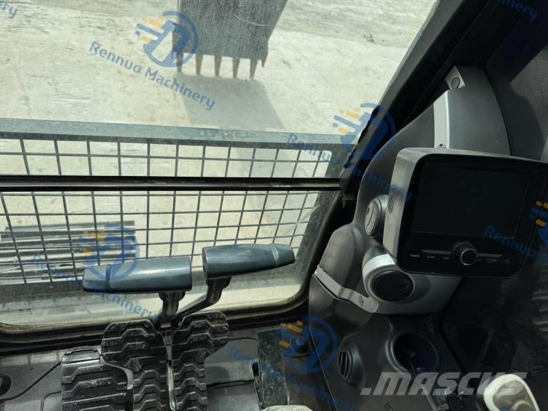 Hyundai 225 LC-9S Vikšriniai ekskavatoriai