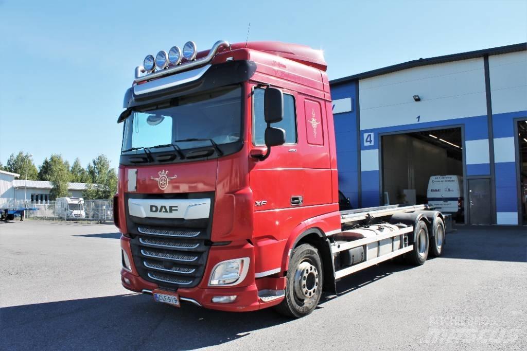 DAF XF 480 FAS 6x2 Konteinerių nuožulnaus pakėlimo ant platformos krautuvai