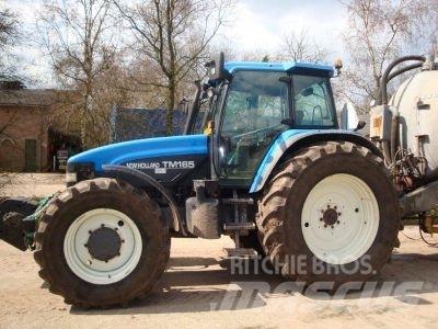 New Holland TM 165 Traktoriai
