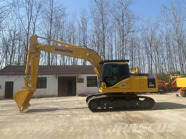 Komatsu PC200-7 Vikšriniai ekskavatoriai