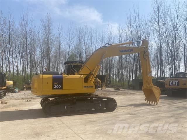 Komatsu PC200-7 Vikšriniai ekskavatoriai