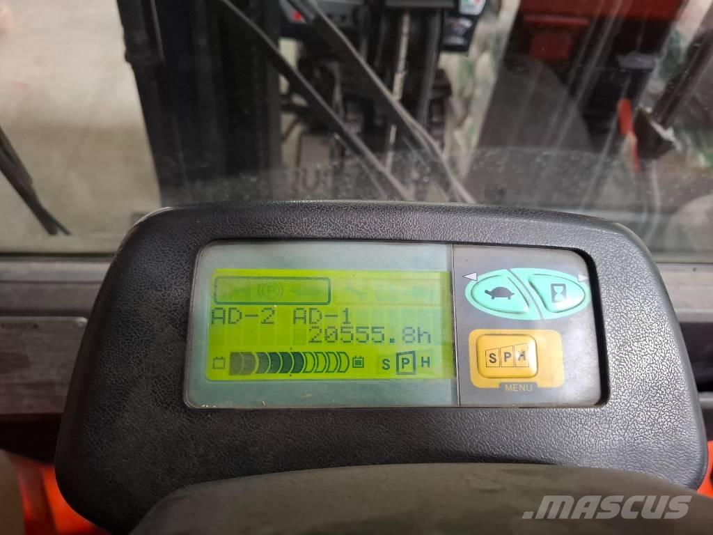 Toyota 75BMF18 Elektriniai šakiniai krautuvai