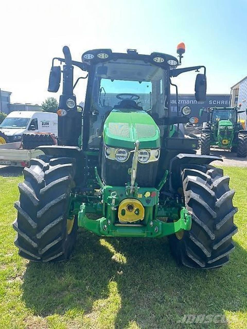 John Deere 6120m Traktoriai