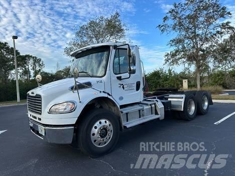 Freightliner M2 Naudoti vilkikai