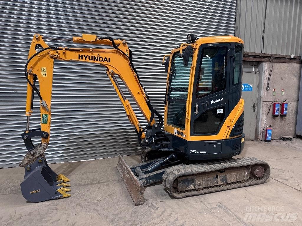 Hyundai R25Z-9 AK Mini ekskavatoriai < 7 t