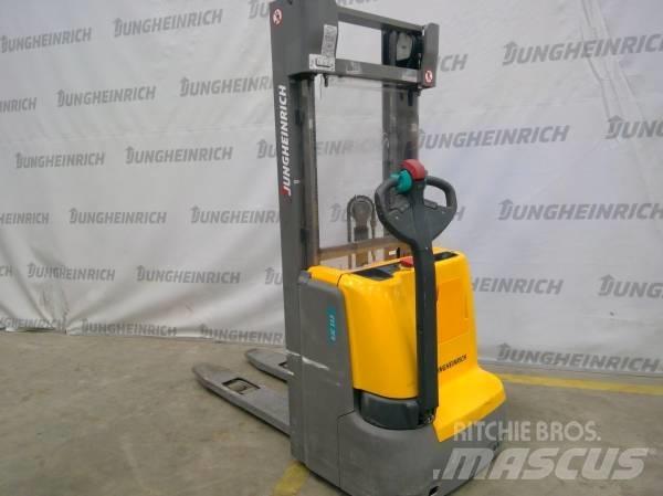 Jungheinrich EJC 112 Rankiniai vėžimėliai