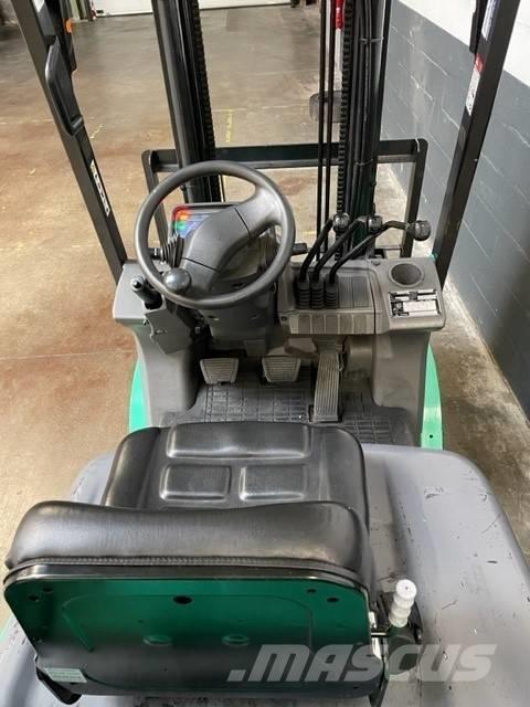 Mitsubishi FG 15 N LPG (dujiniai) krautuvai