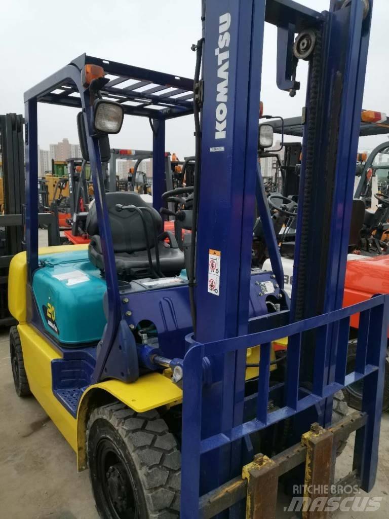 Komatsu 30 Teleskopiniai krautuvai