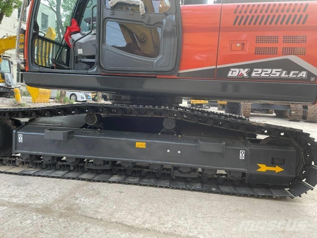 Doosan DX 225 Vidutinės galios ekskavatoriai 7-12 t