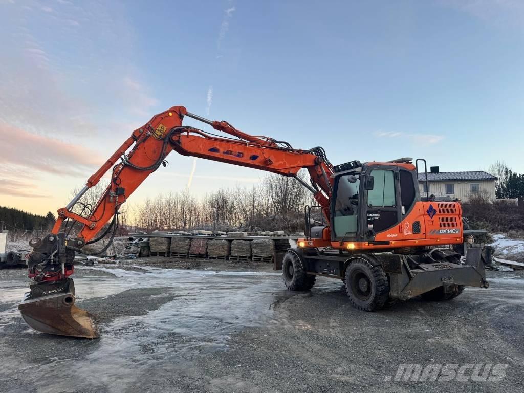 Doosan DX 140 W Ratiniai ekskavatoriai