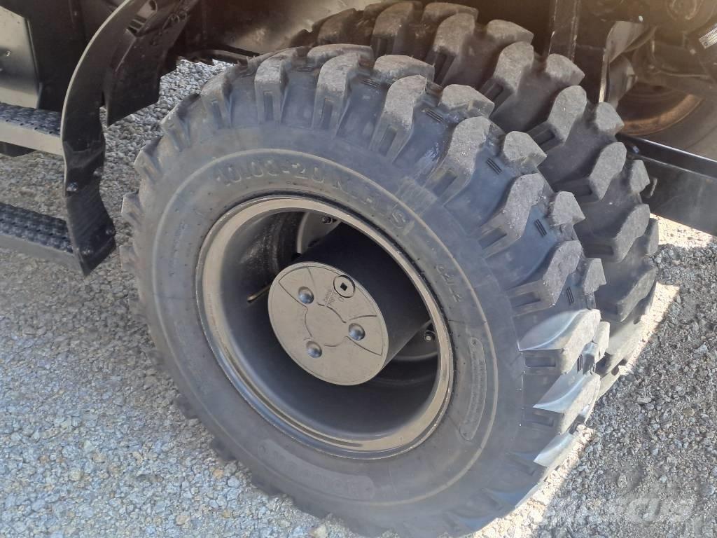 CAT M318F Ratiniai ekskavatoriai