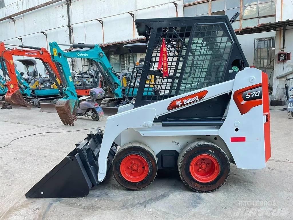 Bobcat S 70 Krautuvai su šoniniu pasukimu