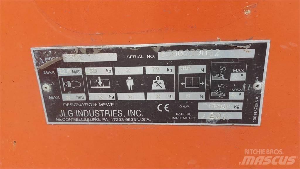JLG 680SGW+ Teleskopiniai keltuvai