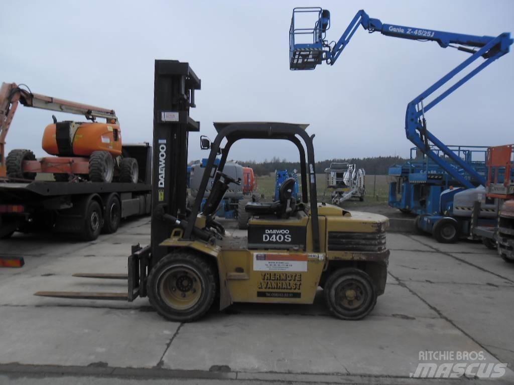 Daewoo Doosan D 40S Dyzeliniai krautuvai