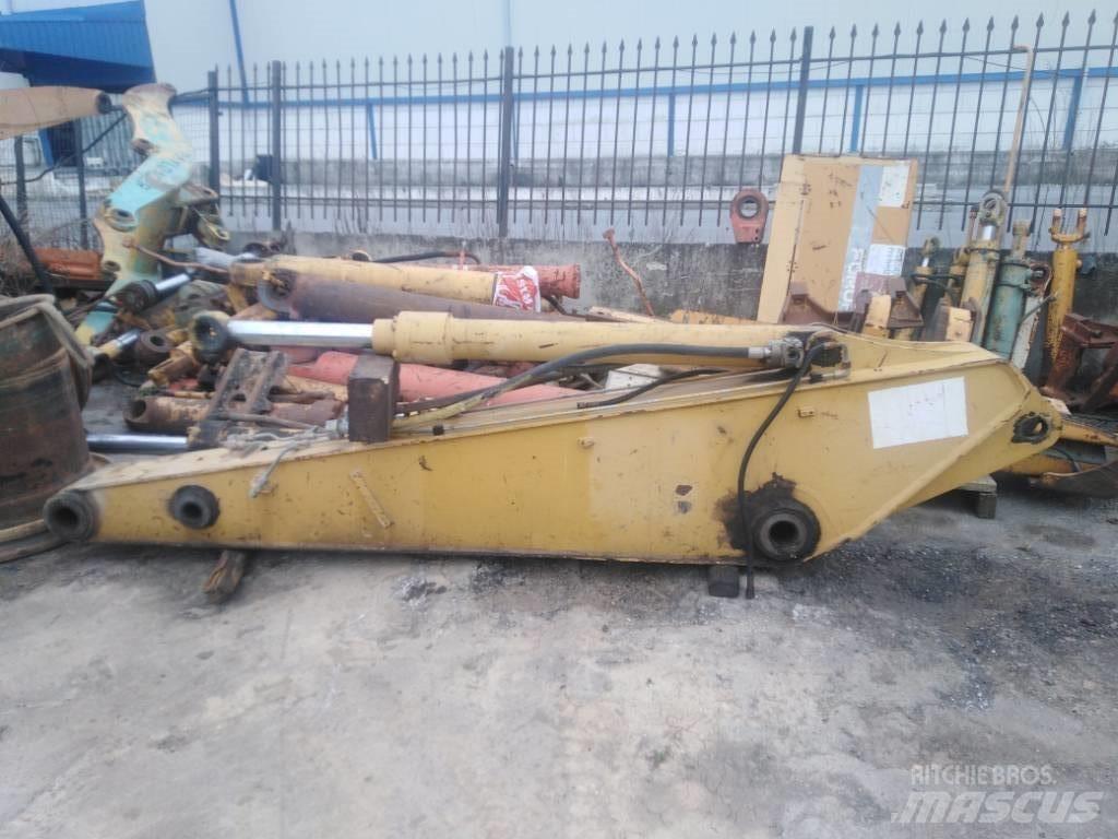 CAT M 318 Važiuoklė ir suspensija