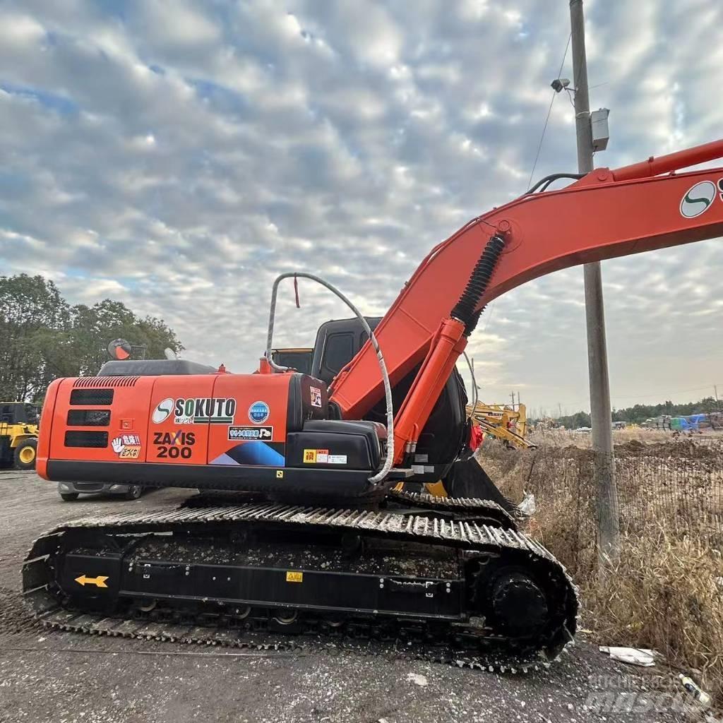 Hitachi ZX 200 Vikšriniai ekskavatoriai