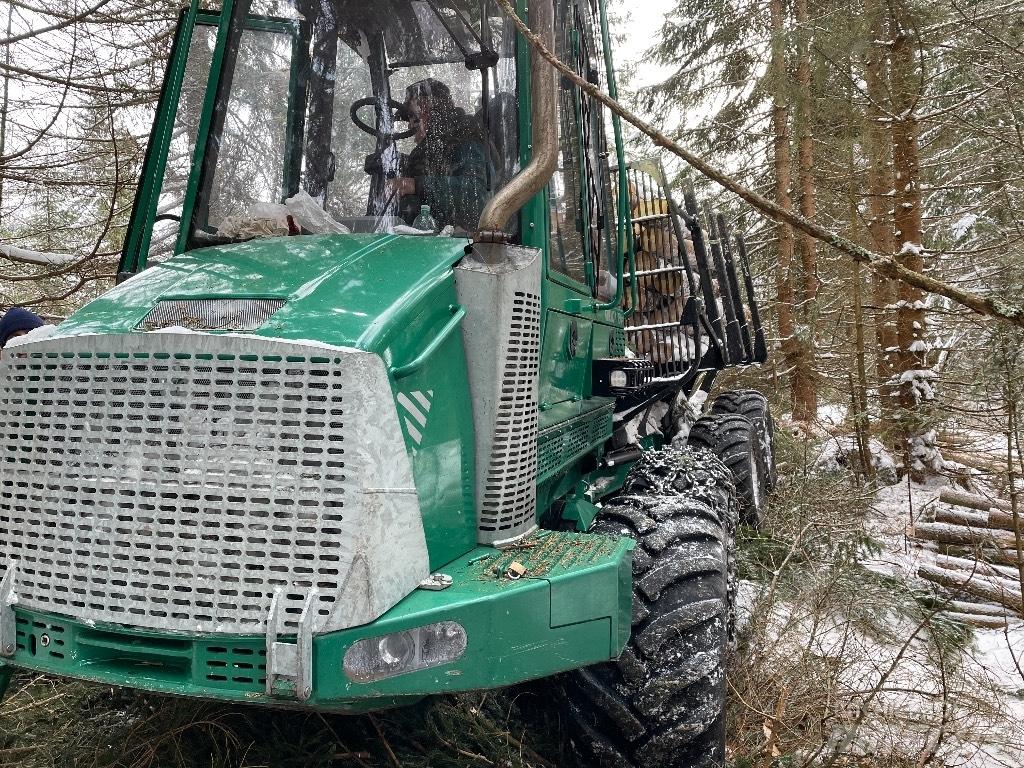 Gremo 750F Naudoti miškovežiai (Forvarderiai)