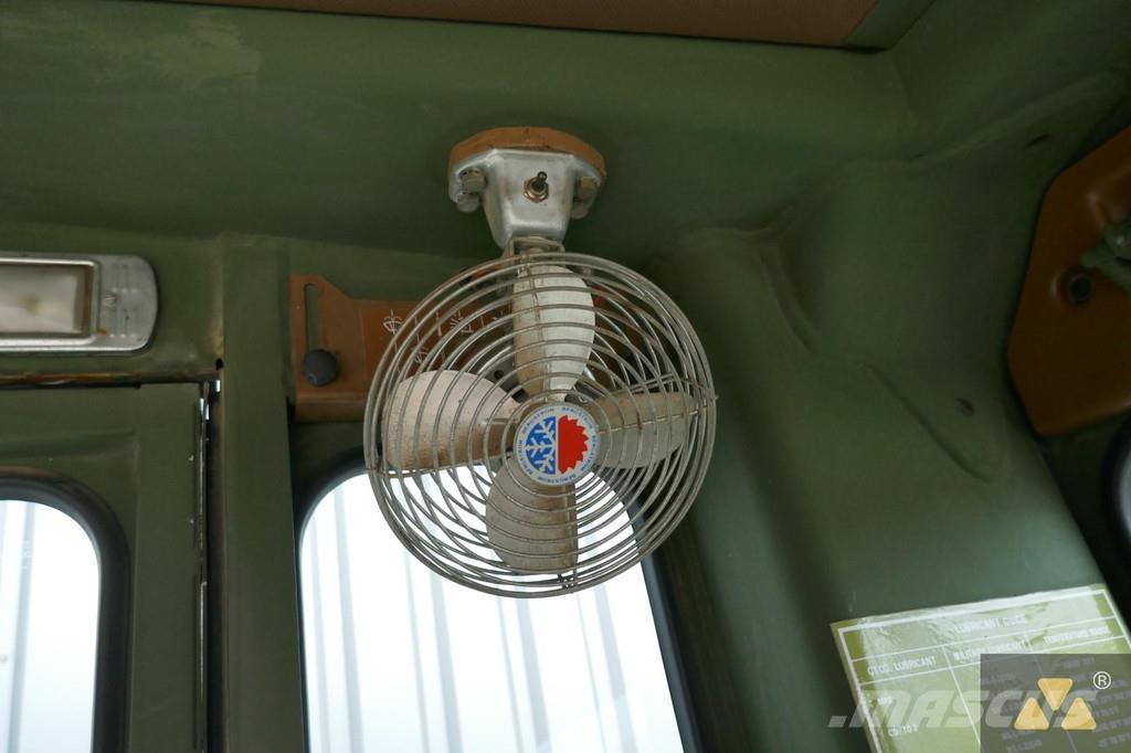 CAT 130G Ex-army Greideriai