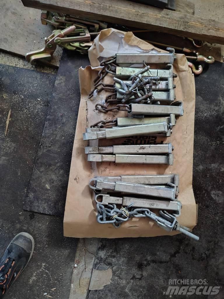 Raju 18.4R38 Padangos, ratai ir ratlankiai