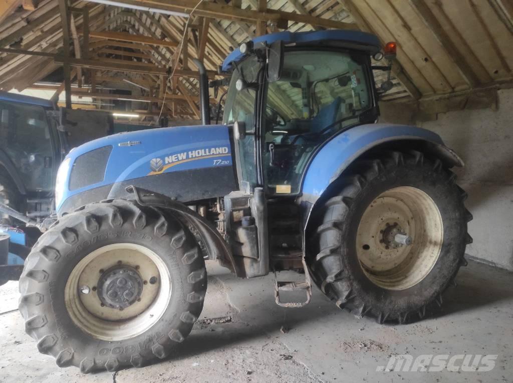 New Holland T 7.210 Traktoriai