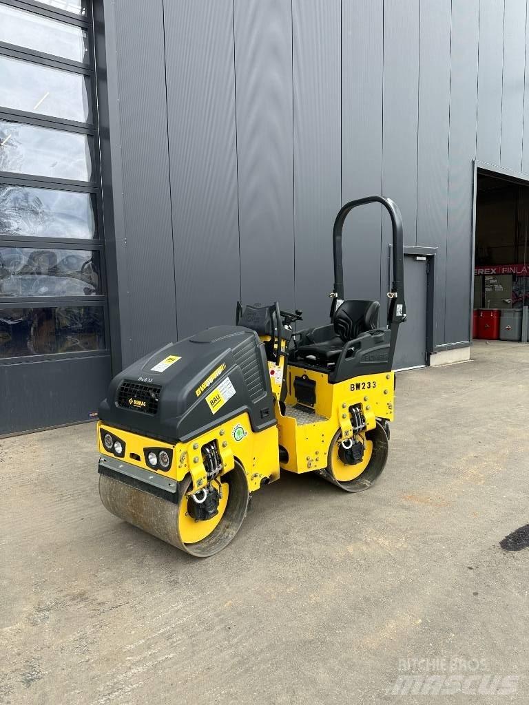 Bomag BW 80 AD-5 Porinių būgnų volai