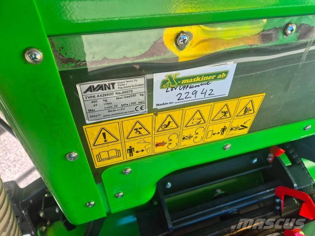 Avant Lövsug DEMO Krautuvai su šoniniu pasukimu
