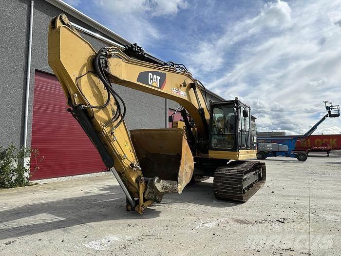 CAT 335FL Vikšriniai ekskavatoriai