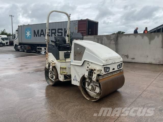 Bomag BW 120 AD-5 Porinių būgnų volai