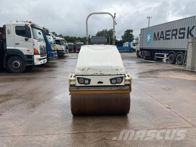 Bomag BW 120 AD-5 Porinių būgnų volai
