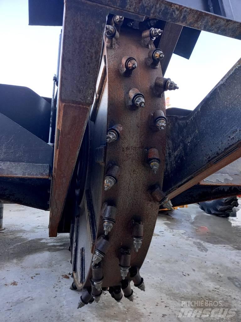 Bobcat WS 32 Tranšėjų ekskavatoriai