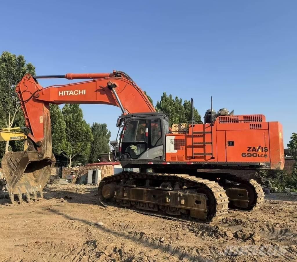 Hitachi ZX690LCH-5A Vikšriniai ekskavatoriai