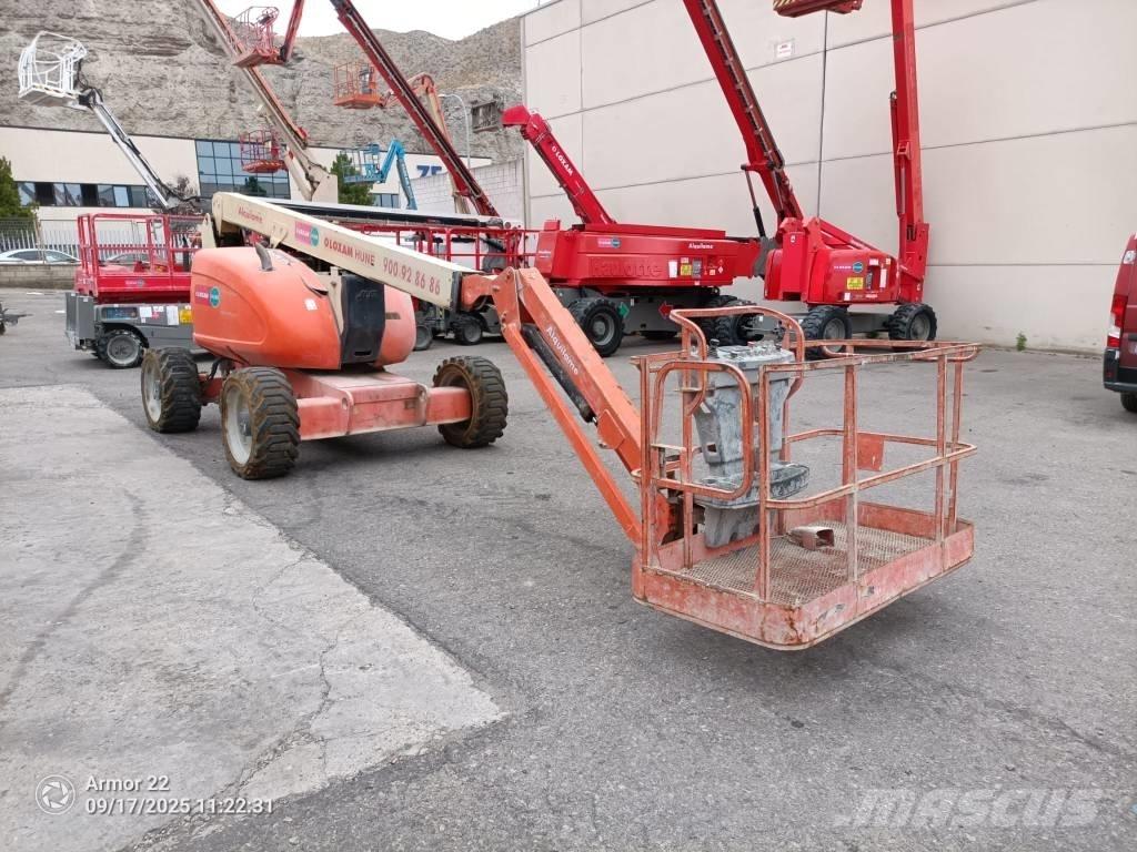 JLG 600 AJ Alkūniniai keltuvai