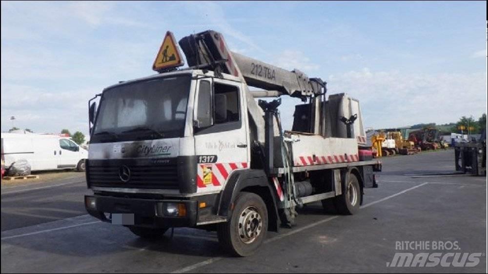 Mercedes-Benz LK/LN2 Ant vilkikų montuojamos kėlimo platformos