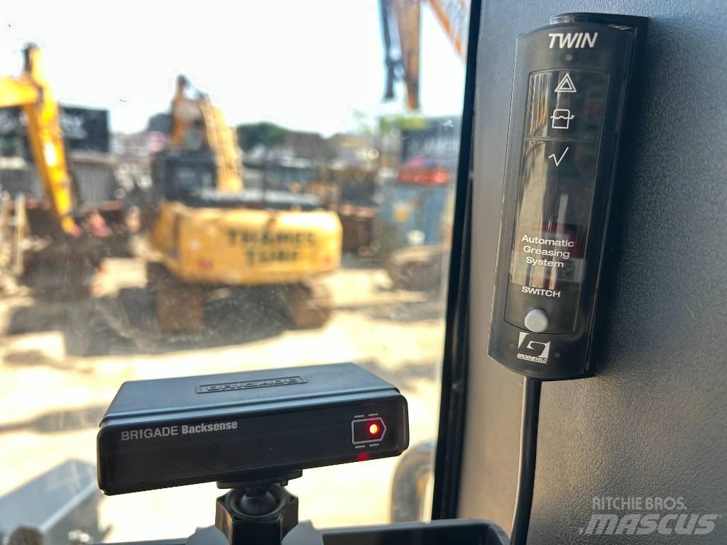 LiuGong 877H Naudoti ratiniai krautuvai