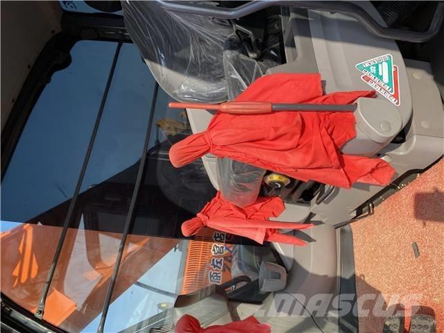 Hitachi ZX240 Vikšriniai ekskavatoriai