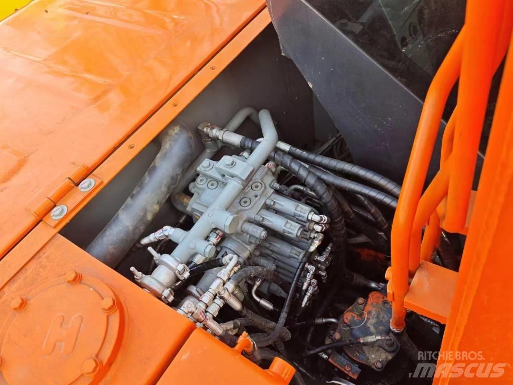 Hitachi ZX 70 Vikšriniai ekskavatoriai