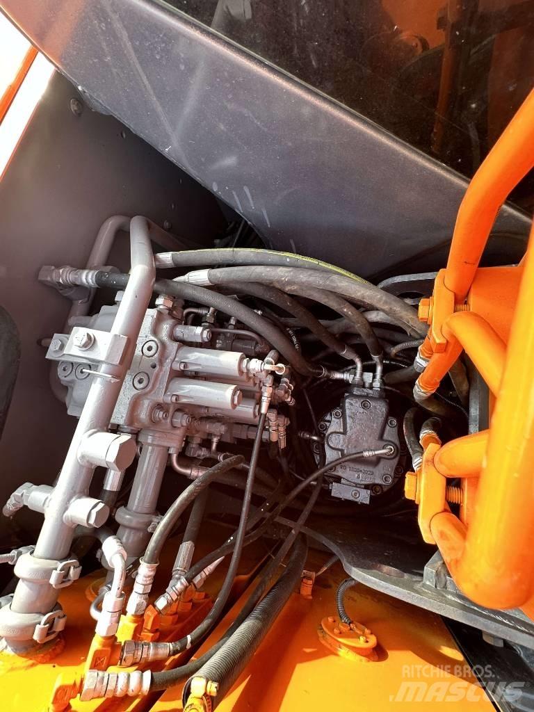 Hitachi ZX 70 Vikšriniai ekskavatoriai