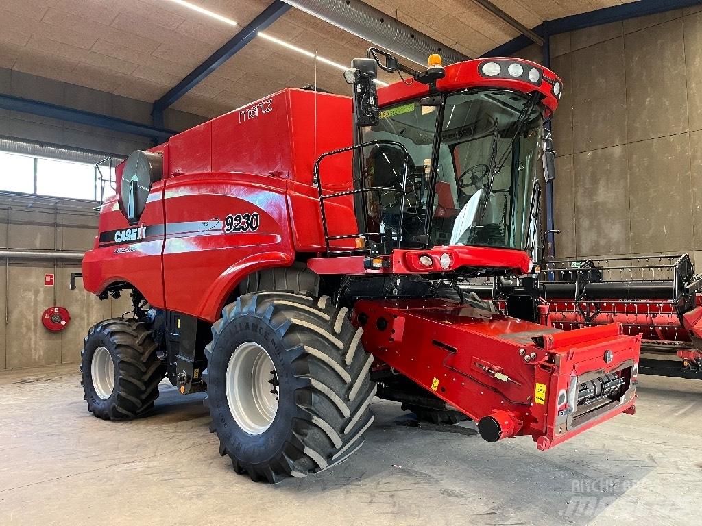 Case IH 9230 Derliaus nuėmimo kombainai