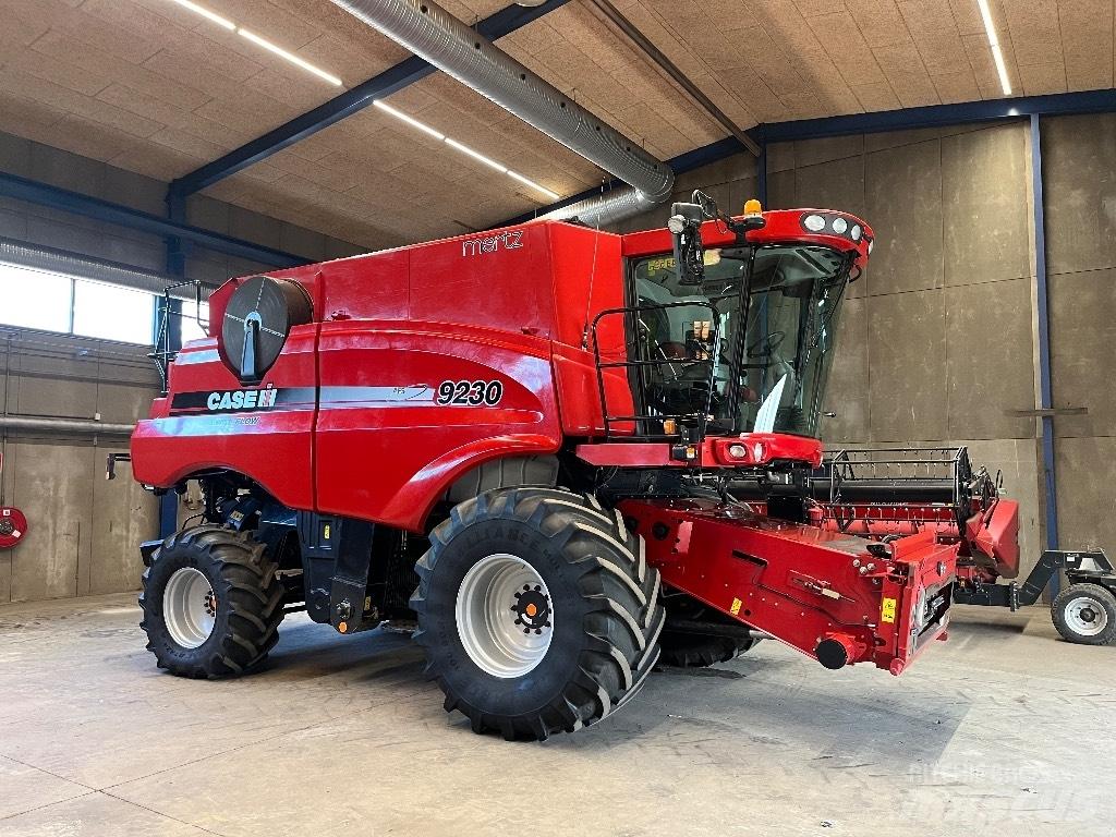 Case IH 9230 Derliaus nuėmimo kombainai