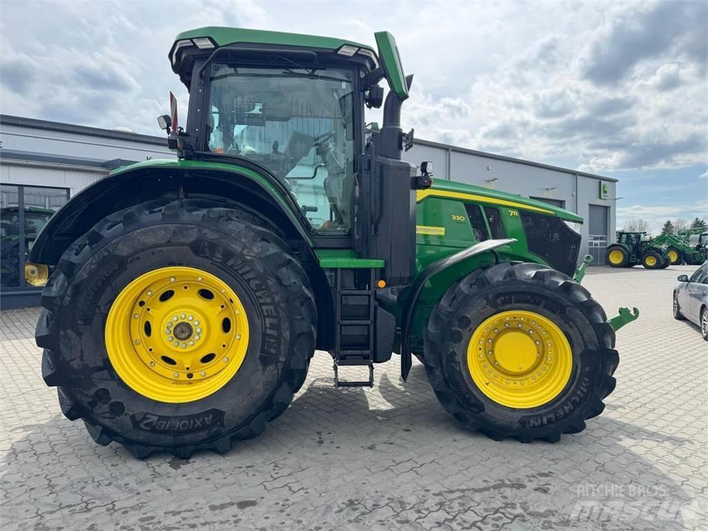 John Deere 7R 330 Traktoriai