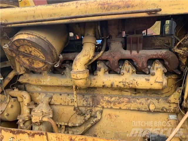 CAT D 8 K Vikšriniai buldozeriai