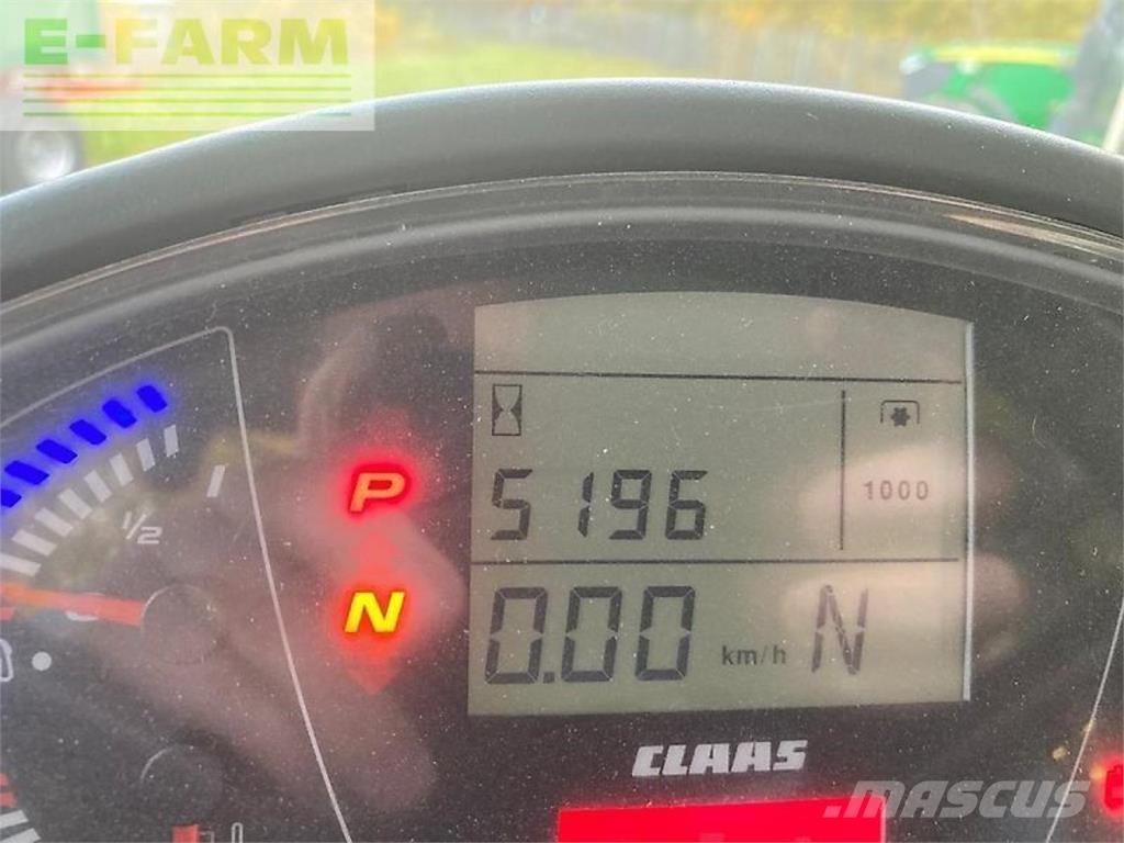 CLAAS axion 930 Traktoriai