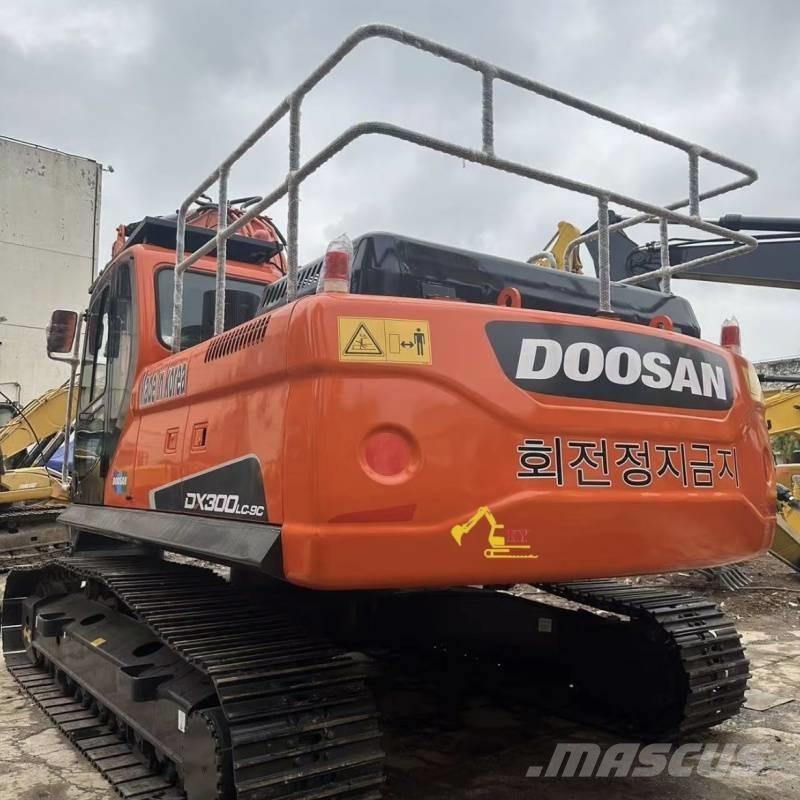 Doosan 300-9c Vikšriniai ekskavatoriai