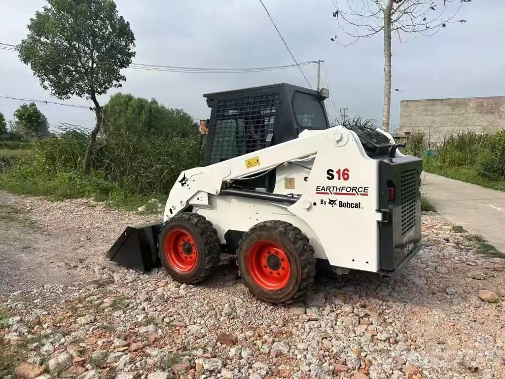 Bobcat S 16 Krautuvai su šoniniu pasukimu