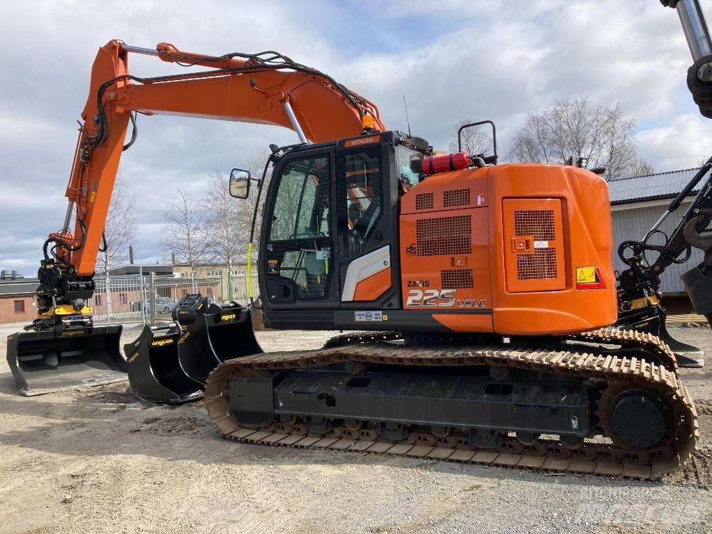 Hitachi ZX 225 US LC Vikšriniai ekskavatoriai