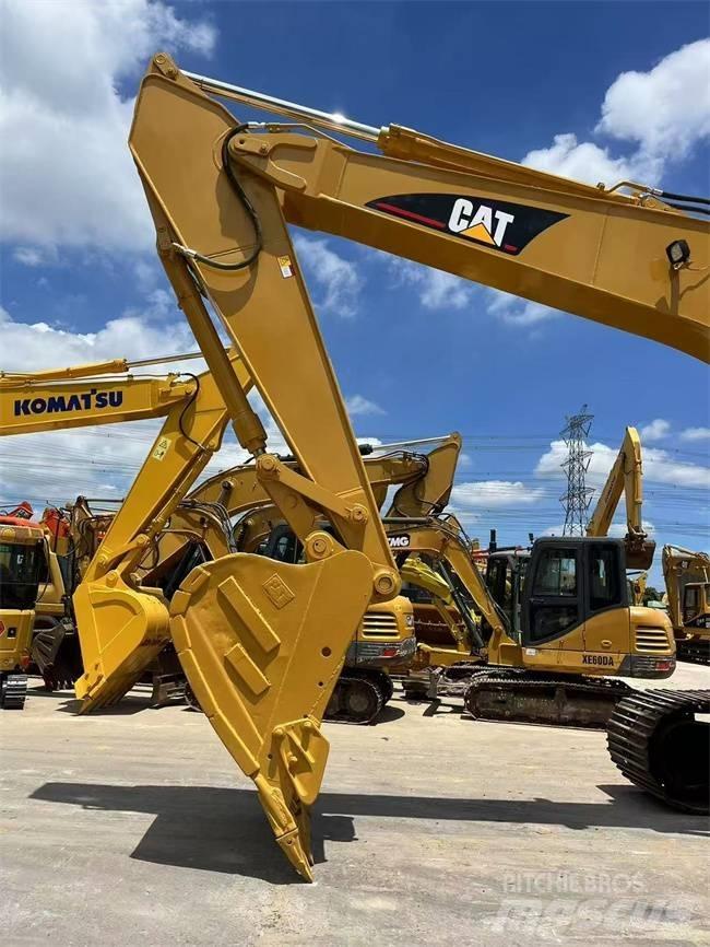 CAT 325 CL Vikšriniai ekskavatoriai